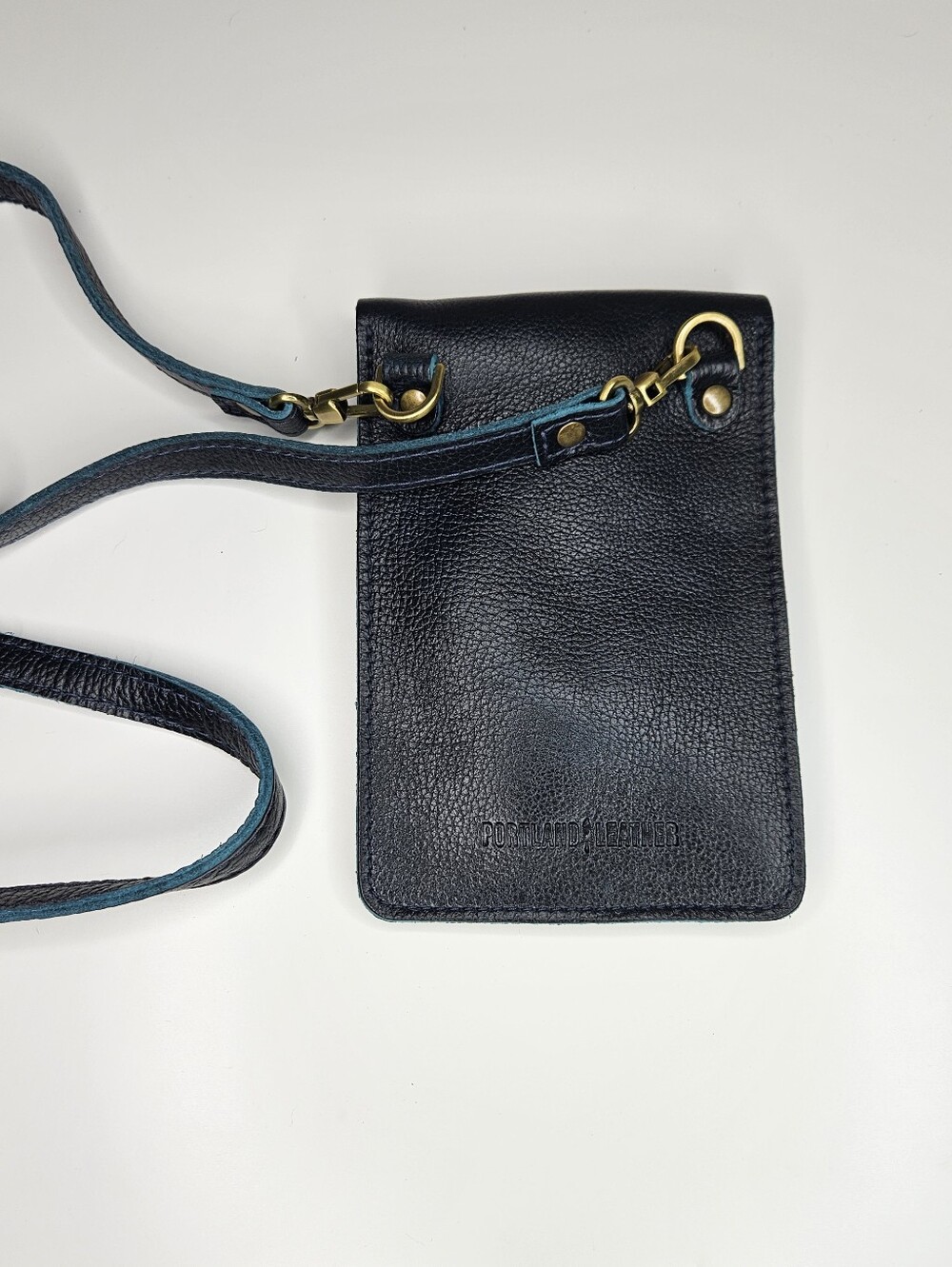 Portland Leather Goods Parker Phone Bag Boreal - Picture 8 of 15